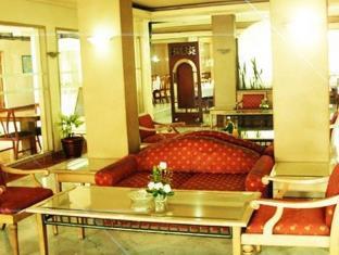 Hotel Royal Palace Μπαντούνγκ Εξωτερικό φωτογραφία